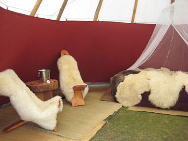 interno arredato tenda indiana